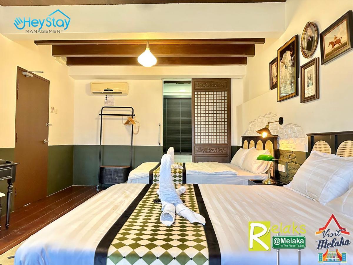 Wayfarer Guest House Jonker Street Melaka By Heystay Management Exterior photo