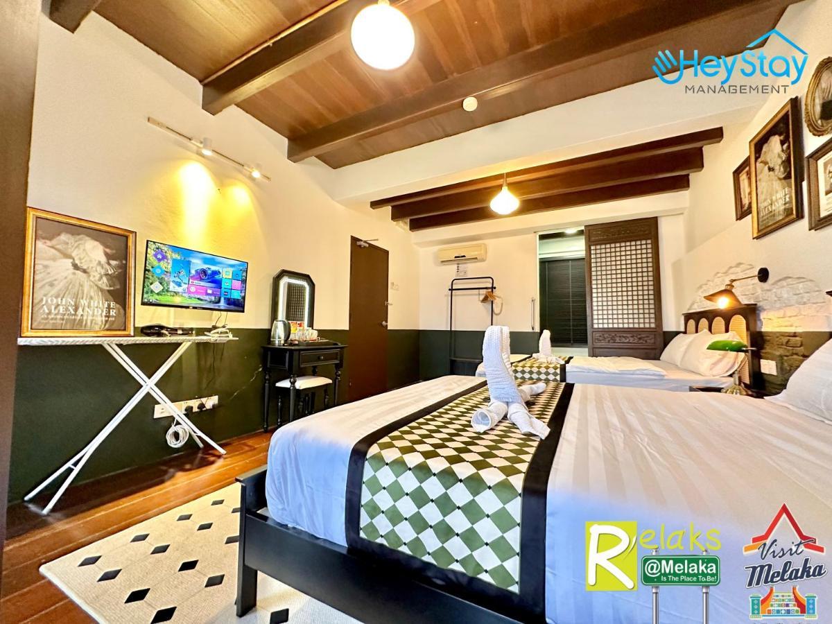 Wayfarer Guest House Jonker Street Melaka By Heystay Management Exterior photo