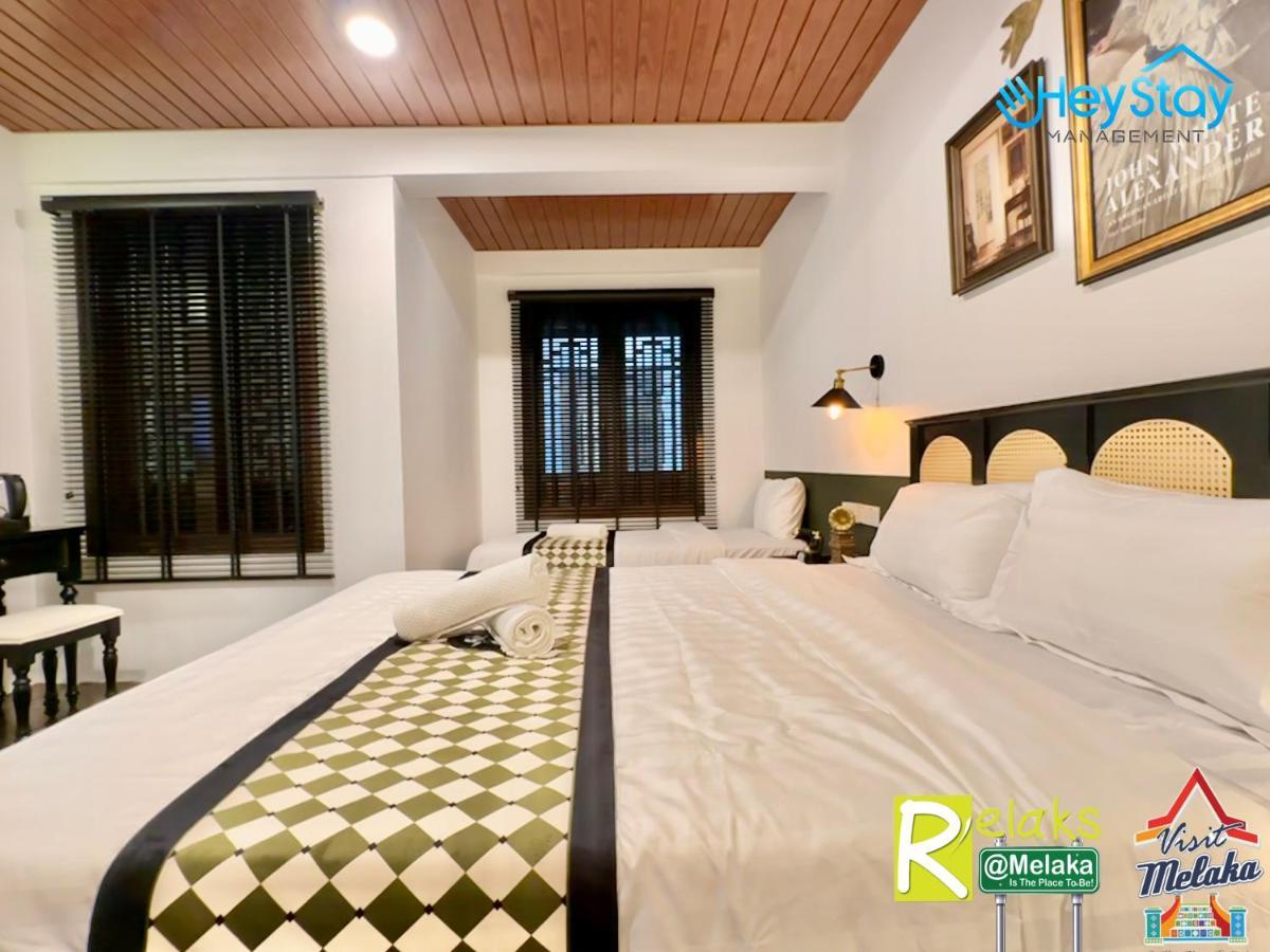 Wayfarer Guest House Jonker Street Melaka By Heystay Management Exterior photo