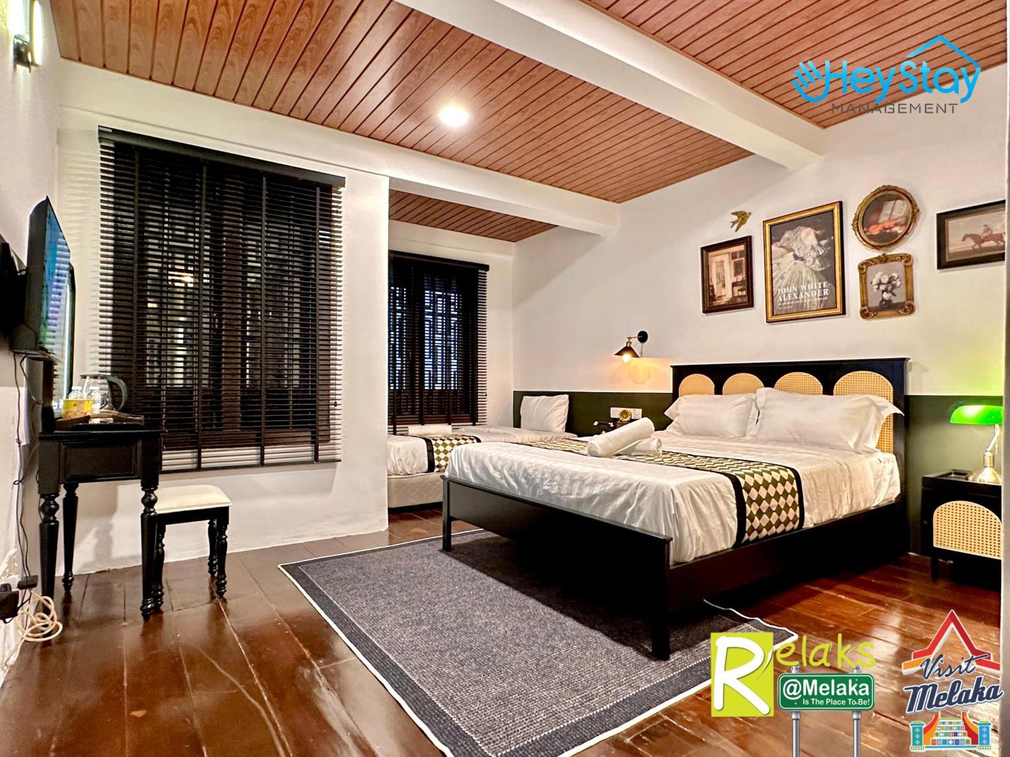 Wayfarer Guest House Jonker Street Melaka By Heystay Management Exterior photo