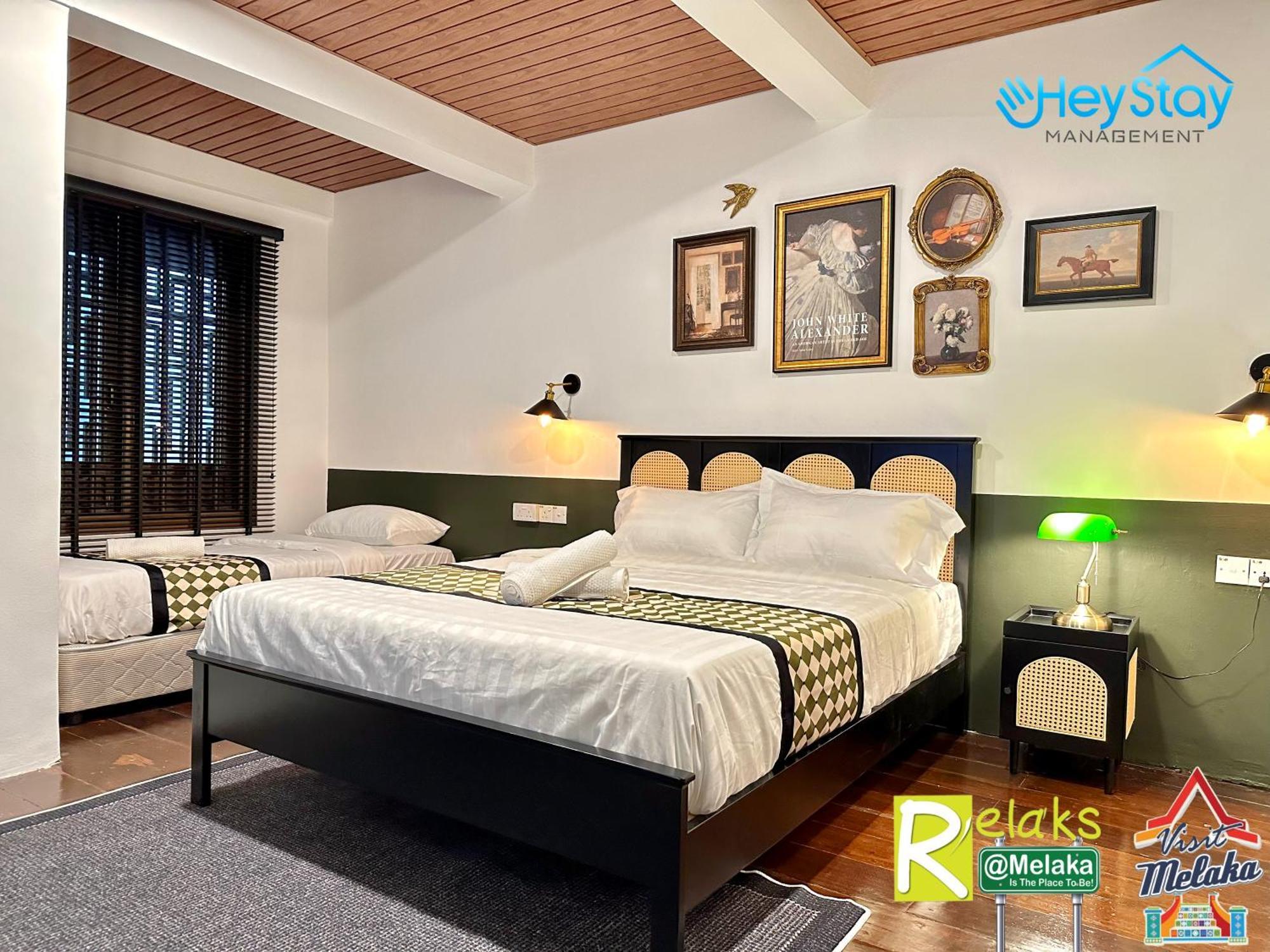 Wayfarer Guest House Jonker Street Melaka By Heystay Management Exterior photo