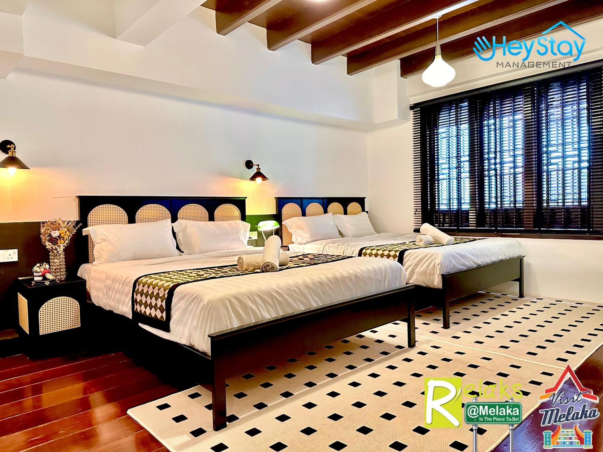 Wayfarer Guest House Jonker Street Melaka By Heystay Management Exterior photo